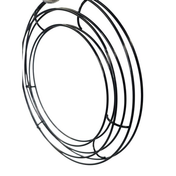 Set of 2 Black Metal Wreath Forms 8 Inch Round Wire Frame for DIY Craft and Home - Picture 4 of 7